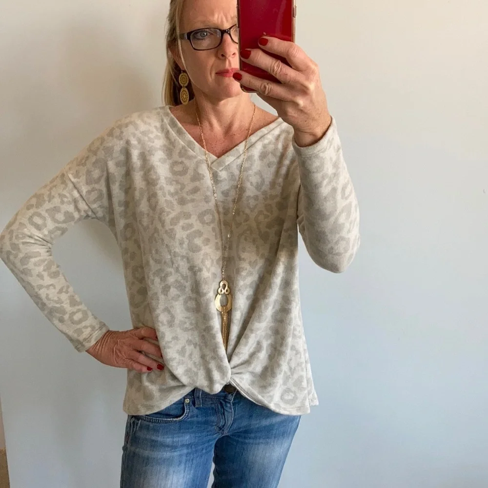 Animal Print, Twist Front Top - Picture 4 of 6